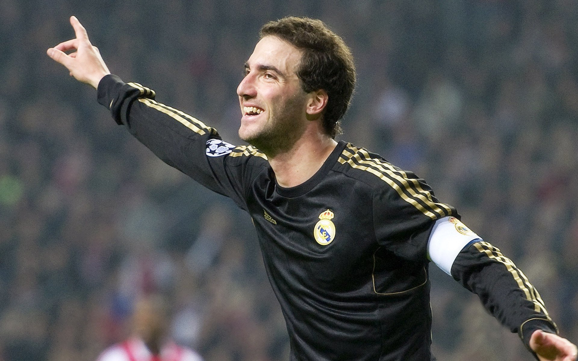 老将是否应转型为场上导师角色,老将是否应转型为场上导师角色